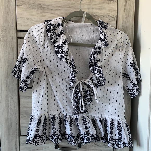 Zara Tops - Embroidery Shirt